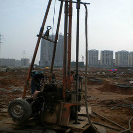 Κίνα 2 γεωτεχνική φορητή εγκατάσταση γεώτρησης διατρήσεων νερού ρυμουλκών ροδών με την αντλία λάσπης προμηθευτής